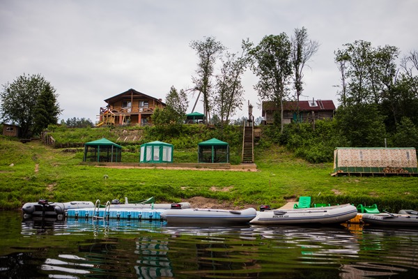 Рыболовно-охотничья база "Оять" приглашает Вас на рыбалку и охоту в Ленинградской области! 